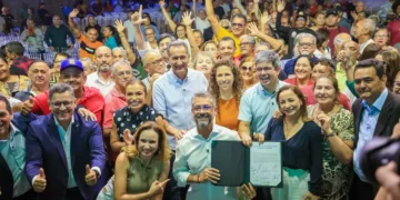 Governo do Amapá e Governo Federal oficializam regularização fundiária e reabrem prazo para transposição de servidores