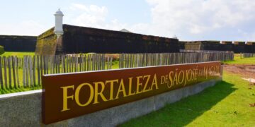 Urbanização da Fortaleza de São José avança com novo calçamento, paisagismo e melhorias de acessibilidade