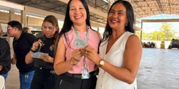 ‘Um sonho de muito tempo sendo realizado’, diz jovem ao receber CNH gratuita do programa Habilita Amapá